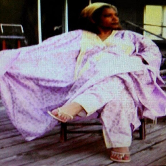 Meet your Posher, Jacqueline - Picture 1 of 1